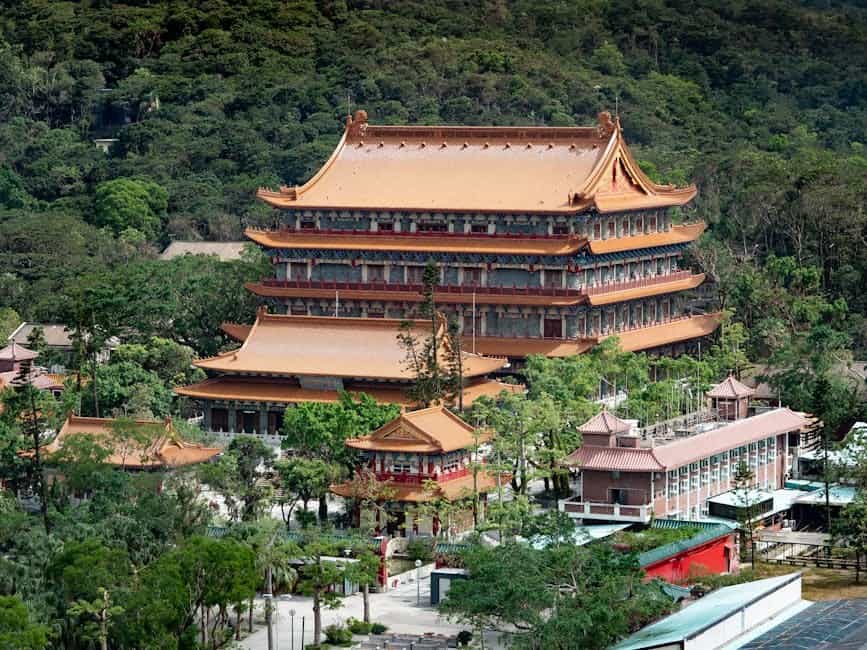Pilgrim Trail: Po Lin Monastery, Ten Thousand Buddhas & Wong Tai Sin (4 Nights)