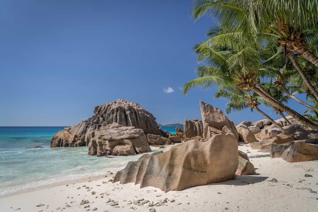 Seychelles Island Hopping Luxury: Praslin-La Digue-Mahe - 6 Nights
