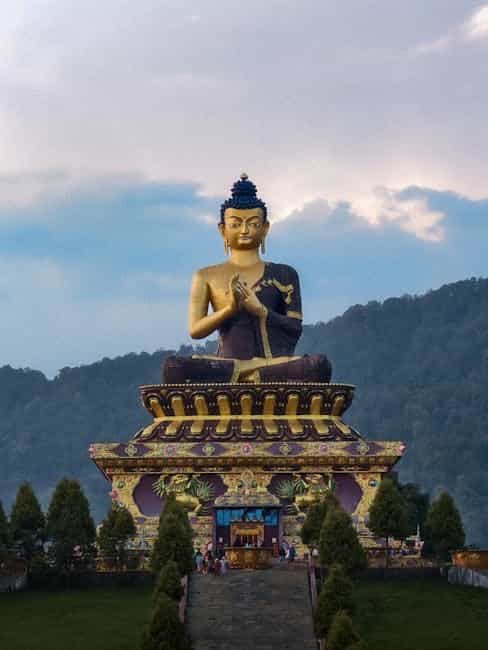 Sikkim Cultural Trail: Handicrafts, Local Markets & Monasteries