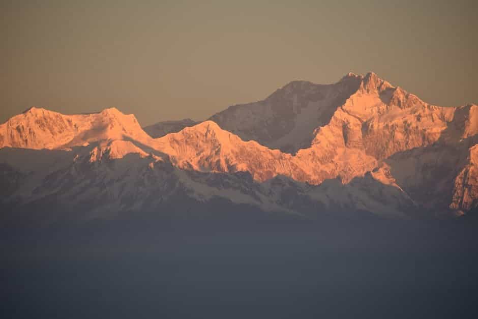 Kanchenjunga Panorama Luxury Cruise: Scenic Road Journeys & Resorts