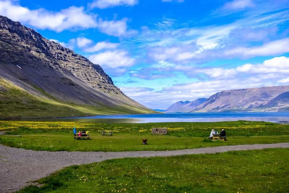 Kashmir Family Summer Escape: Meadows, Lakes & Easy Treks