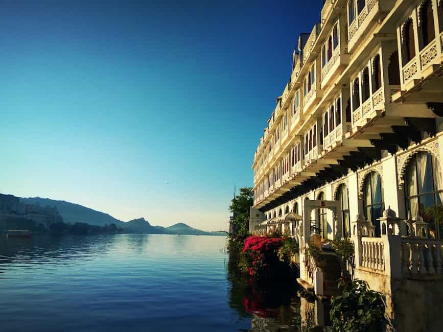 Romantic Udaipur Honeymoon: Lakefront Palaces & Private Dinners