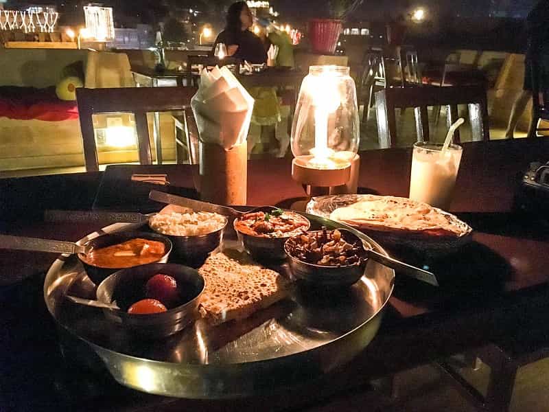 Royal Retreat: Exclusive Palace Dinner & Heritage Walks in Jaipur