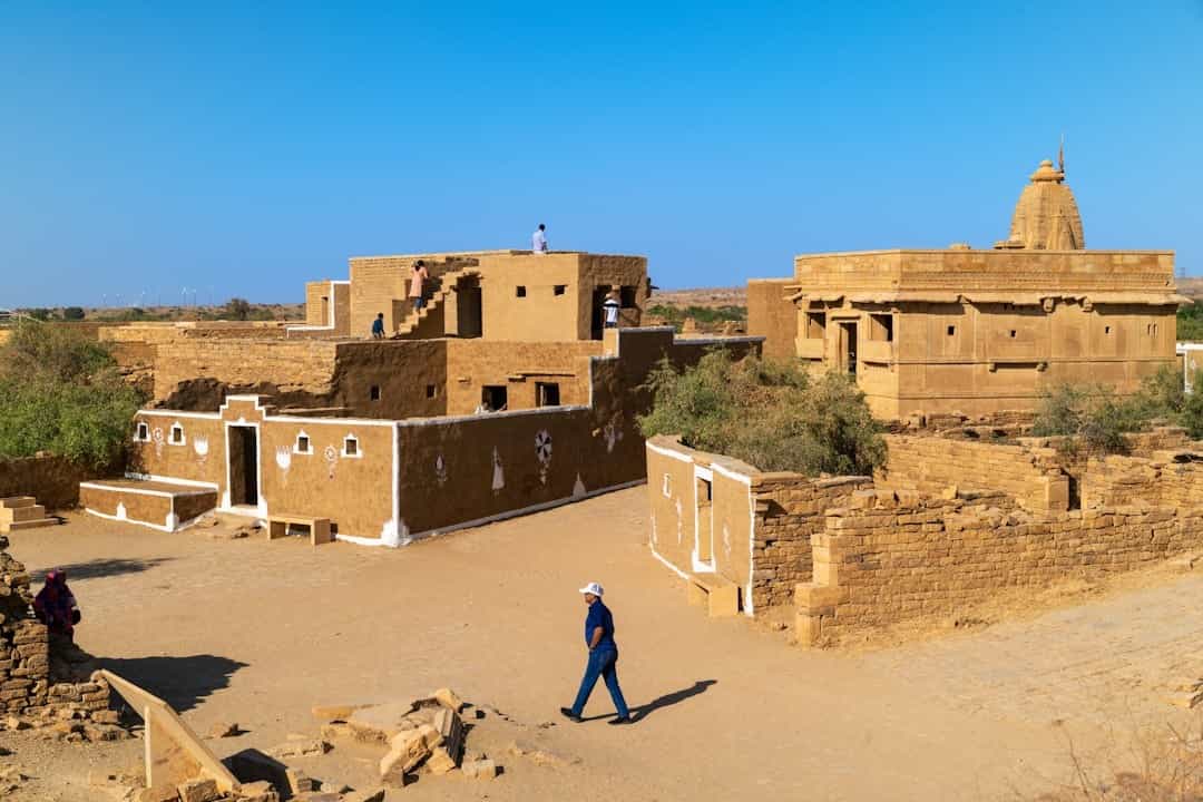 Desert Photography & Culture: Golden Hour at Jaisalmer Fort