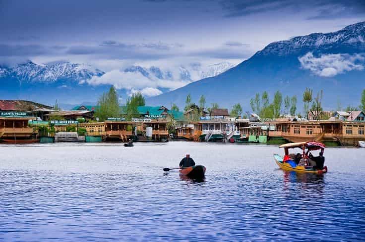 Kashmir Honeymoon Special (5 Nights): Romantic Stays & Private Shikara
