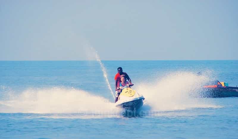 Water Sports Intensive 5N Goa: Jet Ski, Parasail & Beginner Diving