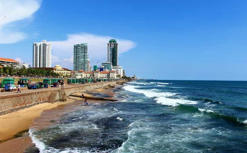 Sri Lanka Express: Colombo & Galle Weekend Escape