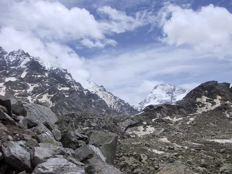 Hampta Pass Trek Introduction 5 Nights: Adventure & Camping