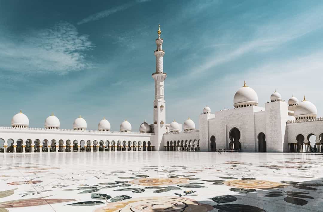 Heritage & Modernity: Jumeirah Mosque, Museum & Marina Cruise