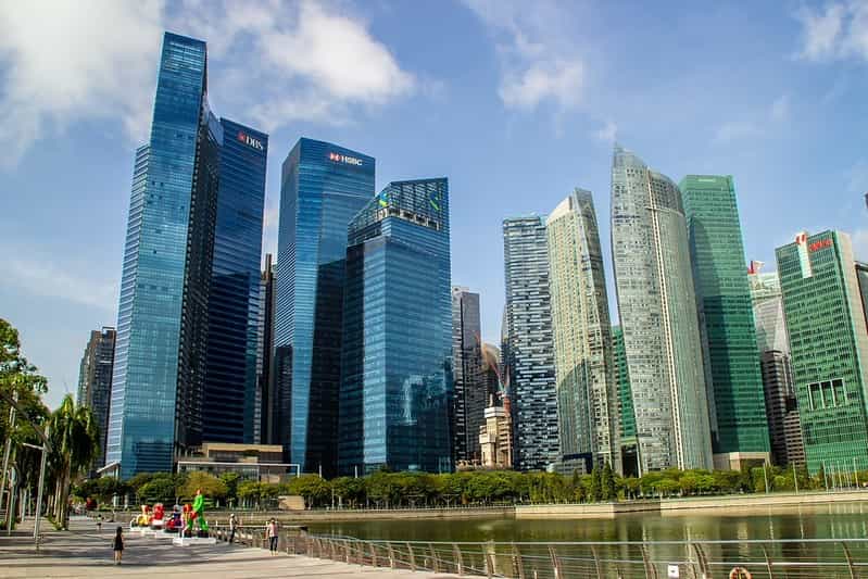 Luxury Signature Stay: Marina Bay, Private Tours & Gourmet Trails