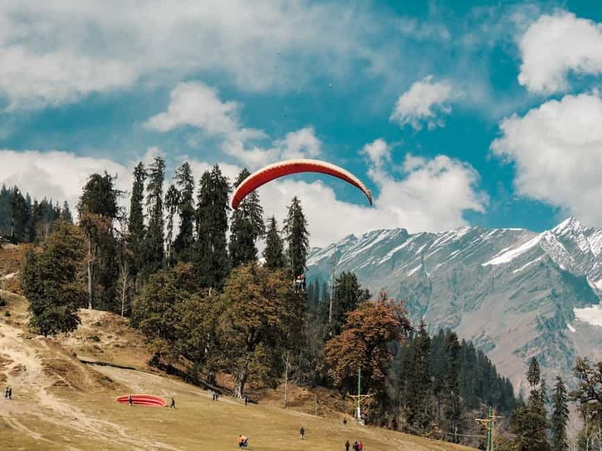 Himachal Adventure Combo 6 Nights: Trek, Raft & Paragliding