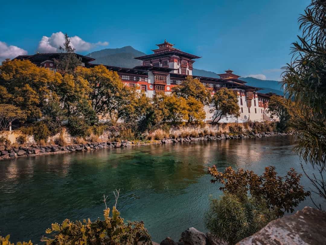 Punakha Heritage Retreat: Punakha Dzong & Suspension Bridge