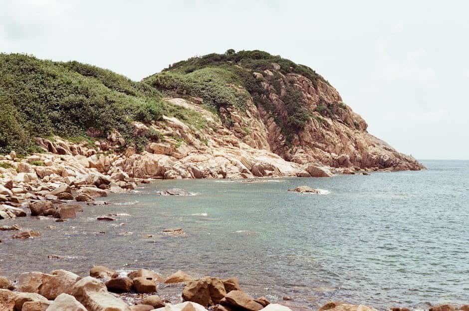 Adventure Hong Kong: Dragon's Back Hike, Kayaking & Island Camping (4 Nights)