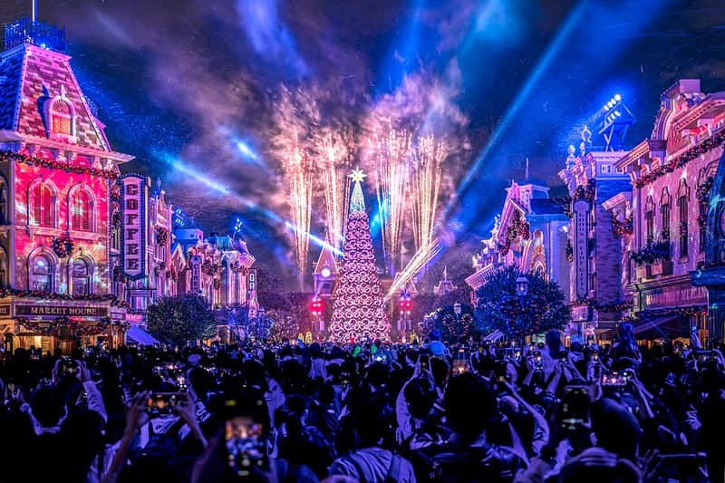 Family Explorer 7-Night: Disneyland, Ocean Park, Beaches & Village Life