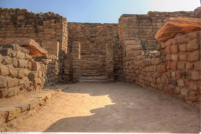 Offbeat Gujarat 6-Night: Dholavira Excavations & Desert Life