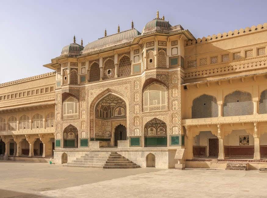Rajasthan Weekend Escape: Jaipur Amber Fort & City Palace Highlights