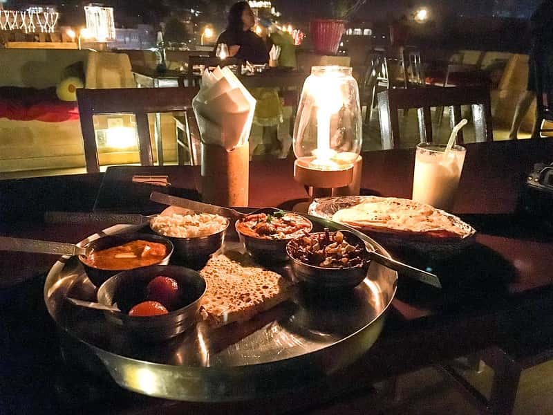 Royal Retreat: Exclusive Palace Dinner & Heritage Walks in Jaipur