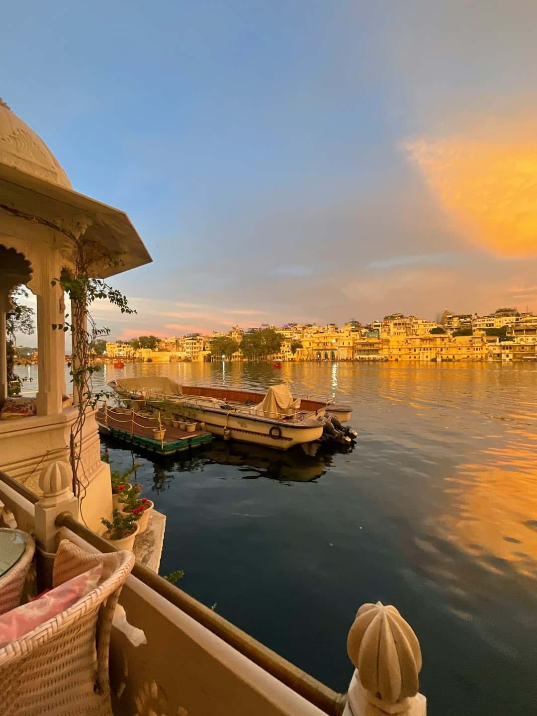 Romantic Palace Honeymoon: Private Boat & Sunset Views in Udaipur