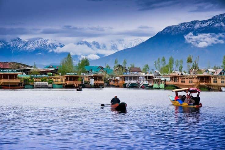 Kashmir Honeymoon Special (5 Nights): Romantic Stays & Private Shikara