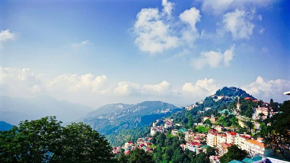 Shimla Weekend Escape: Mall Road & Kufri Mini Tour