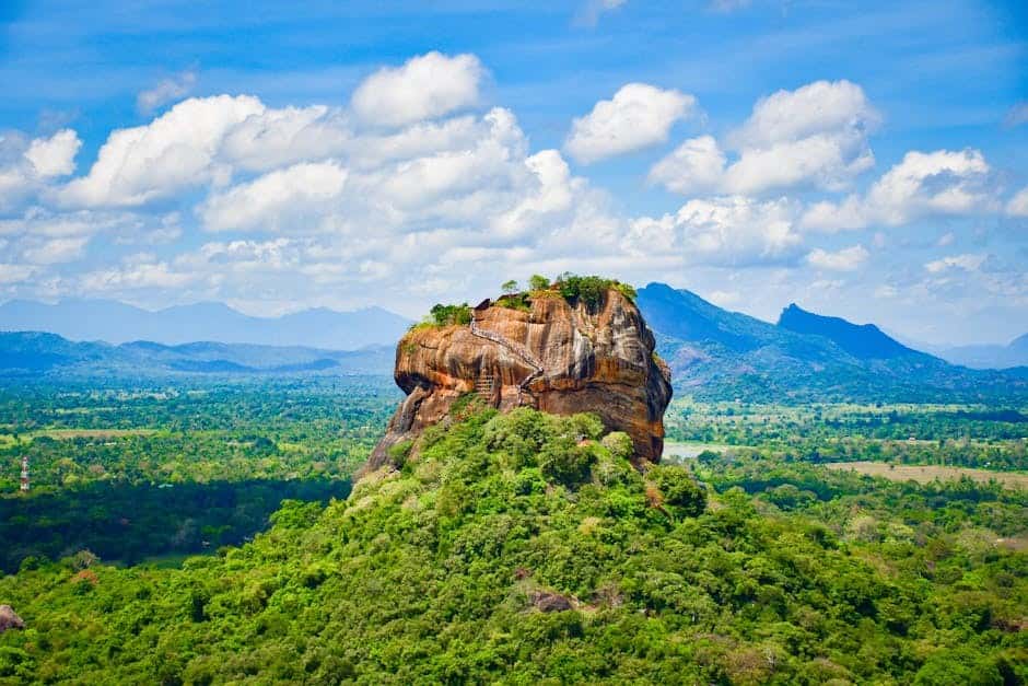 Grand Cultural and Wildlife Circuit: Sigiriya, Polonnaruwa & Minneriya 6-Night