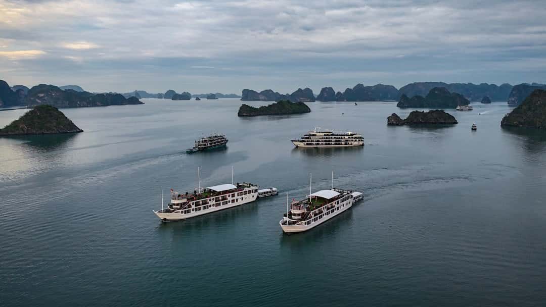 Ha Long Bay Budget Cruise & Kayaking: 5-Night Explorer Package Ha Long Bay Budget Cruise & Kayaking: 5-Night Explorer Package