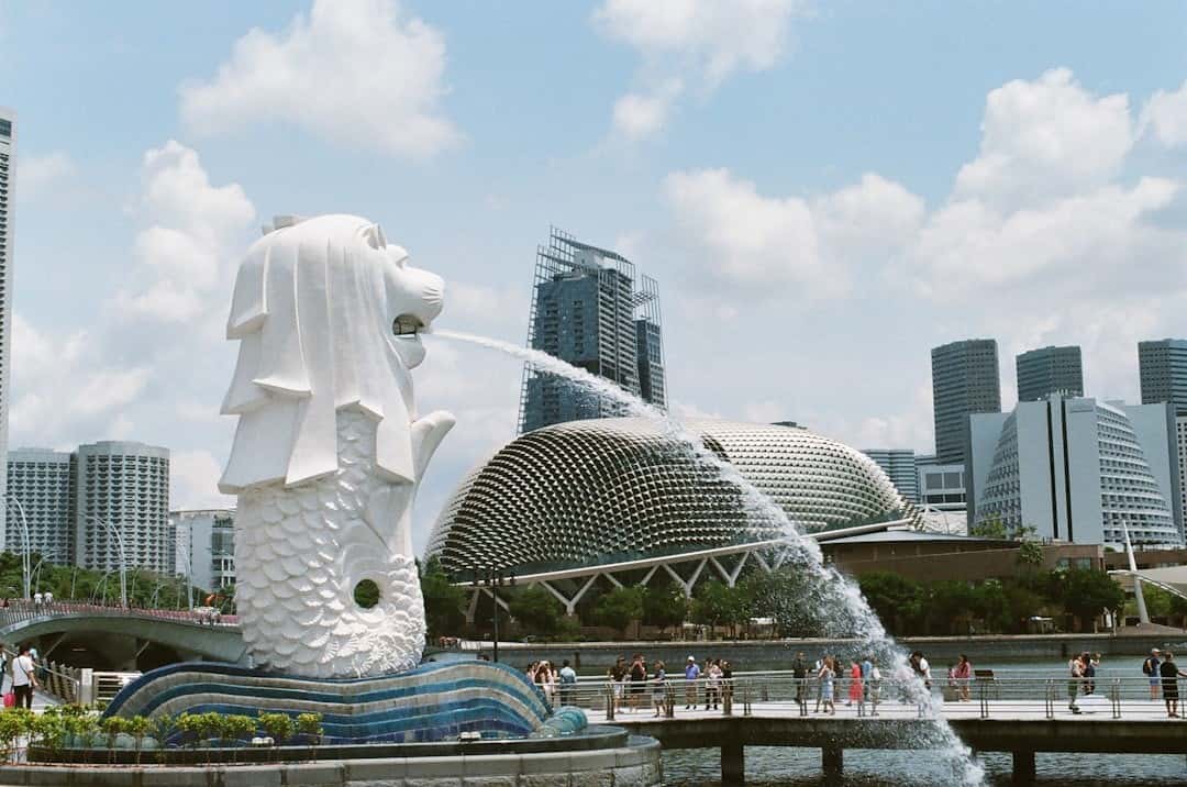 Complete Singapore & Nearby Islands: Culture, Beaches & Resorts