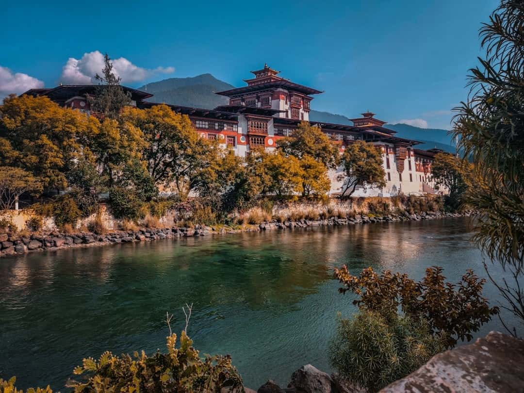 Punakha Heritage Retreat: Punakha Dzong & Suspension Bridge