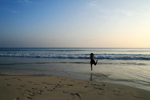 Sea walking at North Bay Island Photo 3