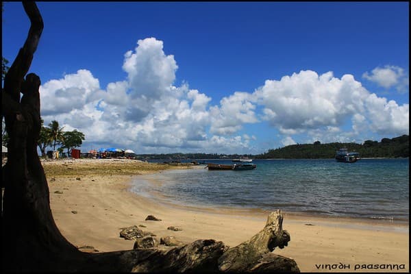 Snorkeling at North Bay Photo 2