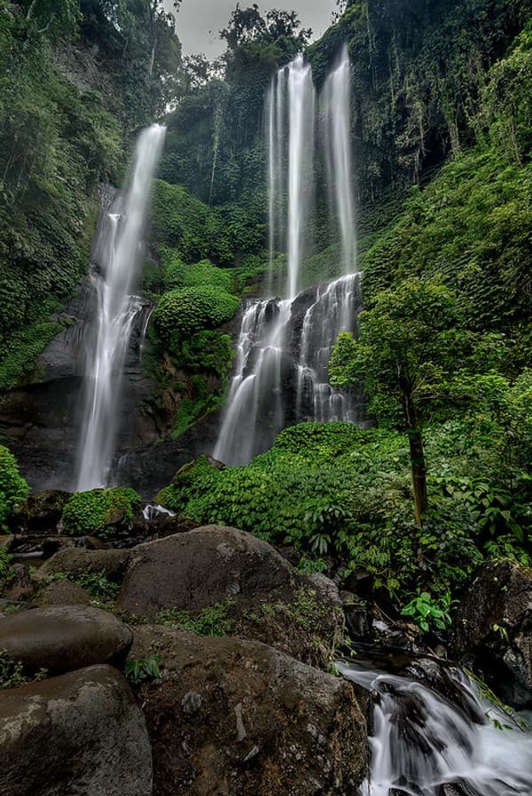 Sekumpul Waterfall hike Photo 1