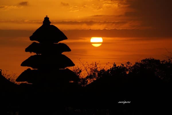 Tanah Lot sunset viewpoint Photo 1