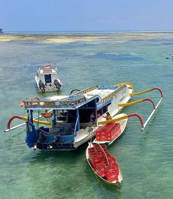 Island-hopping Nusa Lembongan & Ceningan Photo 3