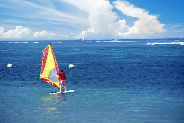 Surf world-class breaks (Uluwatu/Padang Padang) Photo 1