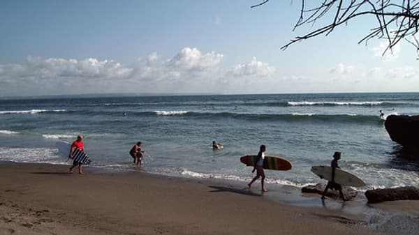 Surf Canggu beaches Photo 3