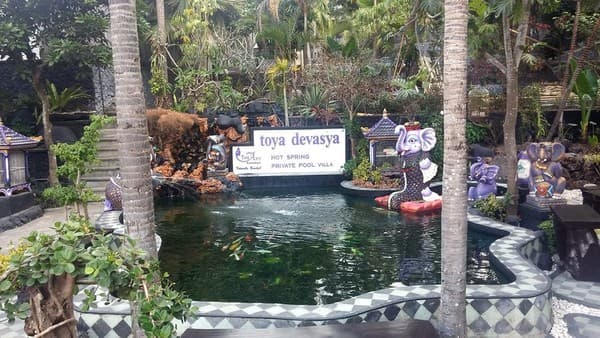 Kintamani hot springs soak Photo 1