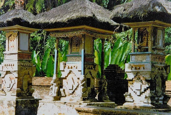 Gunung Kawi Temple (Rock-Cut Shrines)