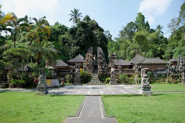Temple Gunung Kawi Sebatu