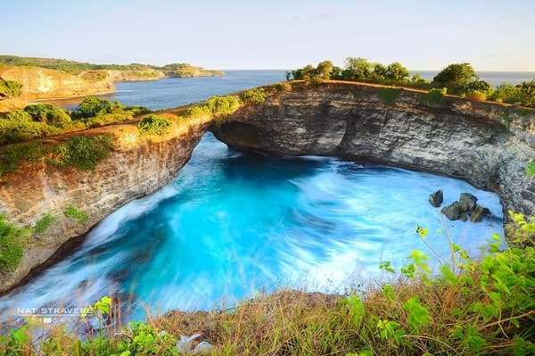 Pasih Uwug Sea Crater