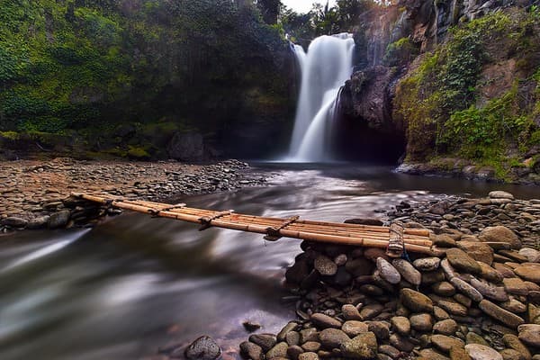 ... Tegenungan Waterfall | Bali, Indonesia
