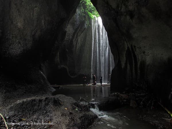 Waterfall tukad cepung -Bali