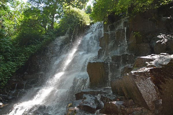 Kanto Lampo Waterfall