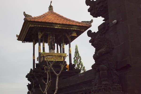 Echo Beach (Pantai Batu Mejan)