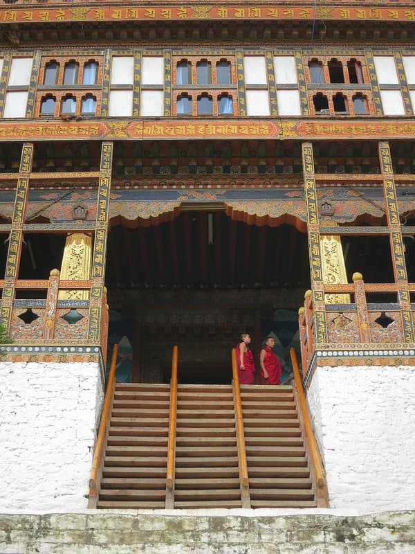 Visit Punakha Dzong (Pungthang Dewachen Phodrang) Photo 3