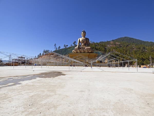 Buddha Dordenma viewpoint and Kuenselphodrang Park Photo 3