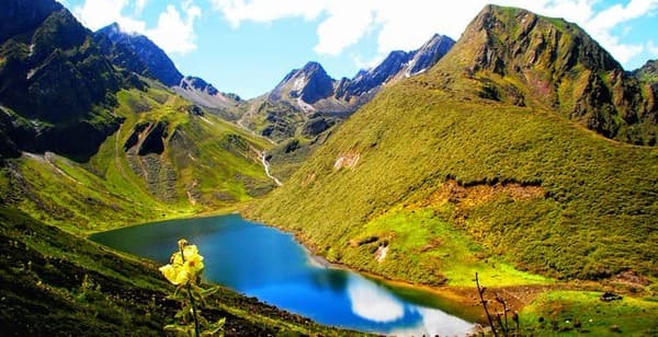 Dagala Thousand Lakes Bhutan