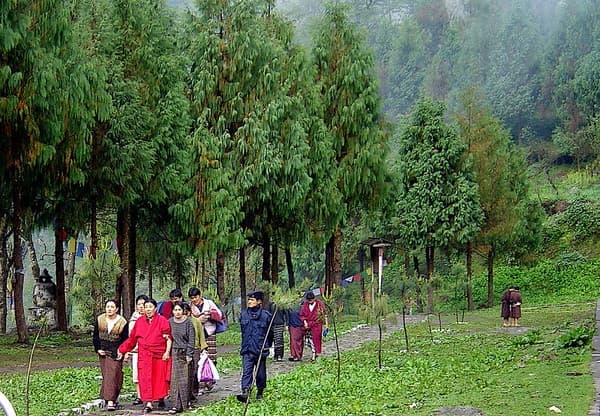 Yum Thuji Zam (Queen mother), Gasa hot springs 04