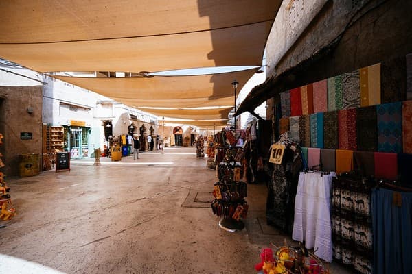 Al Fahidi Historical Neighbourhood (Al Bastakiya) Walk Photo 3