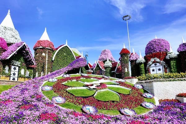 Dubai Miracle Garden (Seasonal) Photo 1