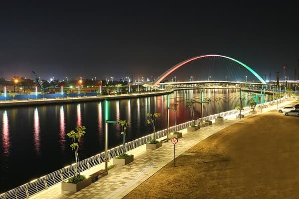 Dubai Water Canal Boardwalk & Waterfall Photo 2